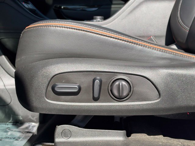 Used 2023 GMC Acadia AT4 w/ Preferred Package AWD/4WD image 15