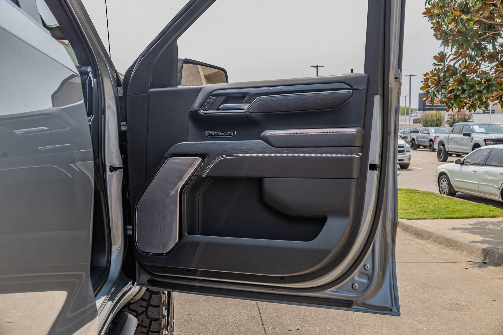 Used 2023 GMC Sierra 1500 AT4X AWD/4WD image 43