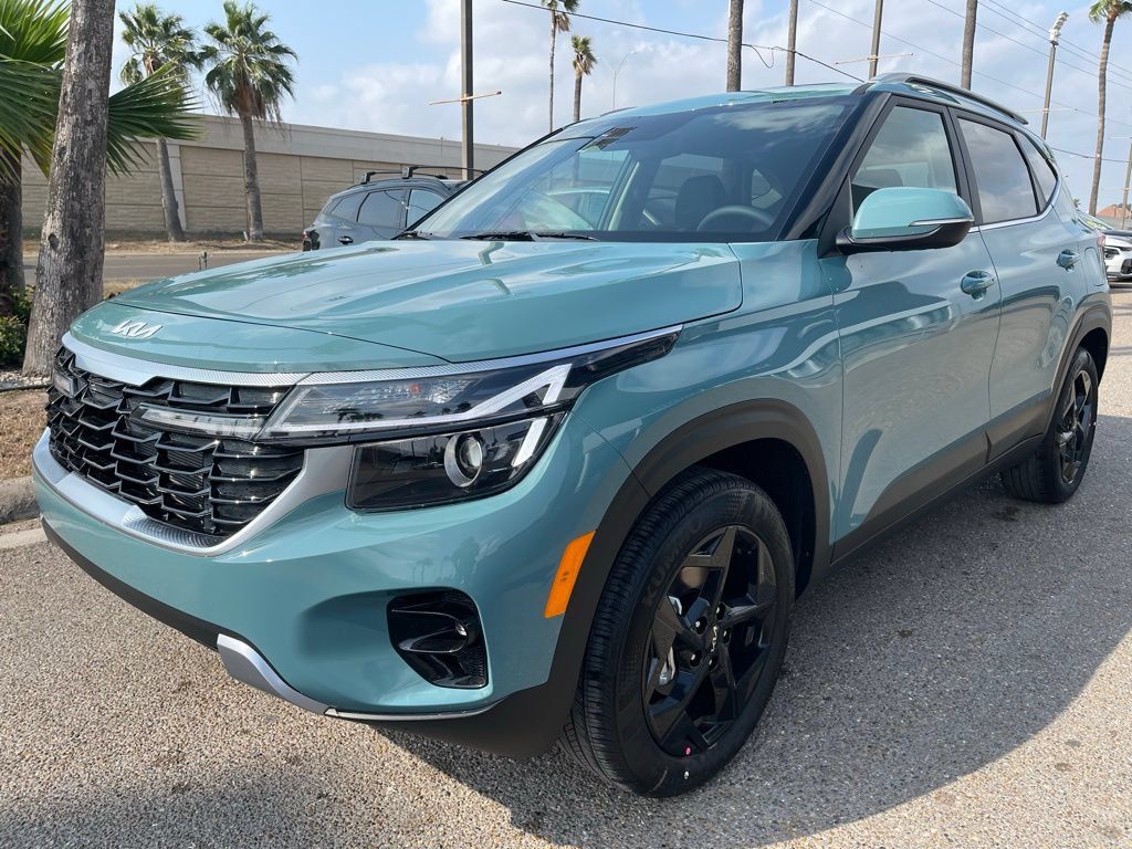 New 2026 Kia Seltos EX w/ EX Sunroof Package FWD image 3