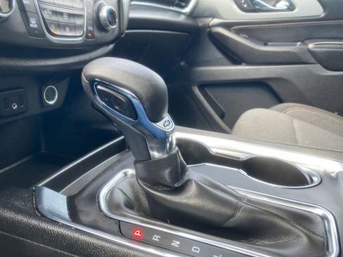 Used 2021 Chevrolet Traverse LS w/ LPO, Floor Liner Package FWD image 27