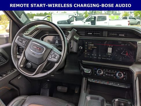 Used 2025 GMC Sierra 2500 AT4 AWD/4WD image 14