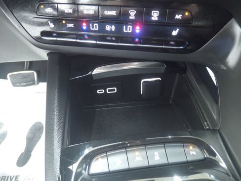 Used 2023 Buick Envision Preferred w/ Sport Touring Package AWD/4WD image 19