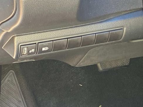 Used 2023 Toyota Corolla LE w/ LE Convenience Package FWD image 15