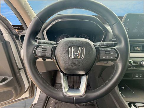 Used 2024 Honda Pilot EX-L image 15