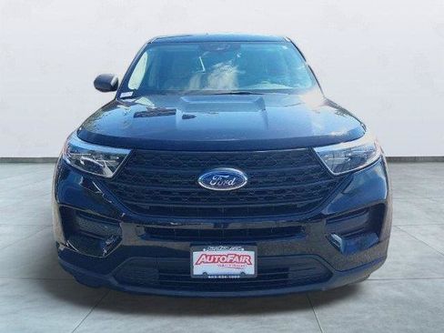Certified 2023 Ford Explorer 4WD image 2