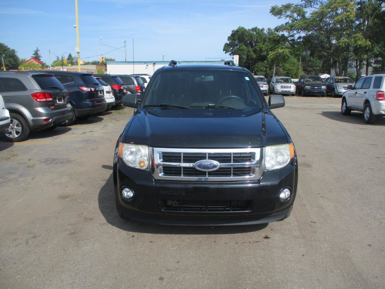 Used 2009 Ford Escape XLT FWD image 2