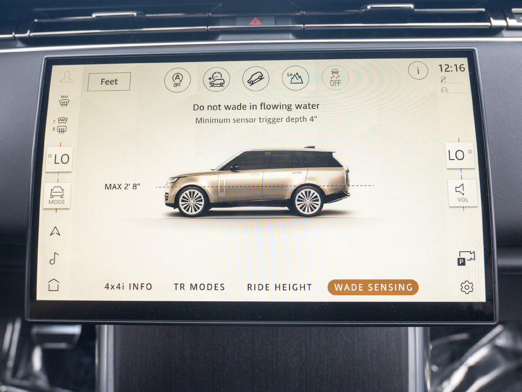 Certified 2024 Land Rover Range Rover SE AWD/4WD image 28