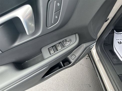 New 2026 Buick Enclave Sport Touring w/ LPO, Floor Liner Package image 19