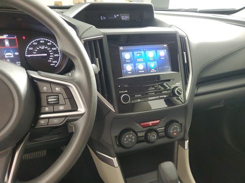 Used 2021 Subaru Forester image 16