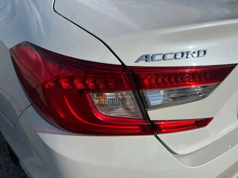 Used 2020 Honda Accord Touring image 38
