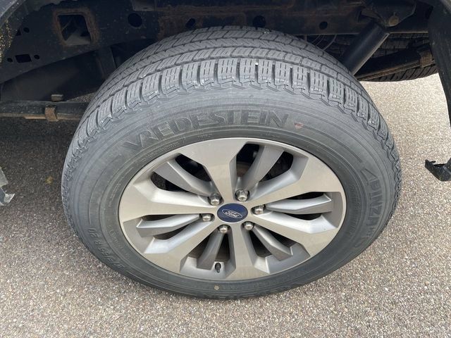 Used 2018 Ford F150 XL w/ Equipment Group 101A Mid AWD/4WD image 4