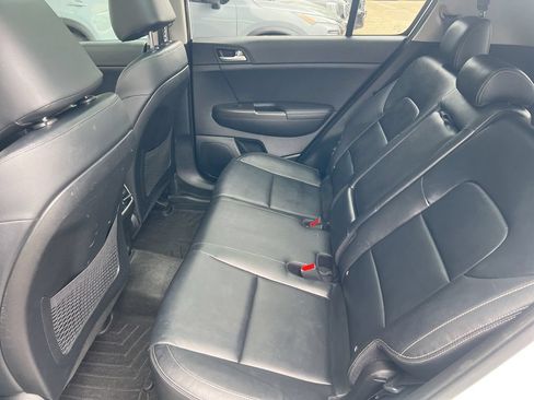 Used 2017 Kia Sportage EX w/ EX Premium Package AWD/4WD image 9
