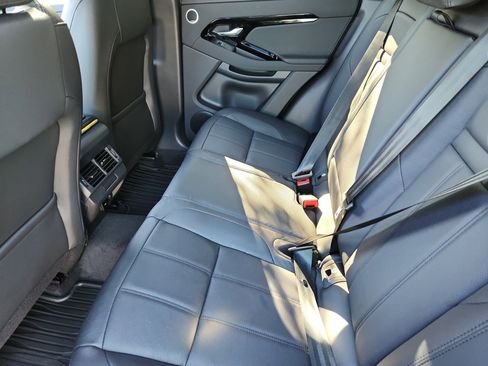 Used 2026 Land Rover Range Rover Evoque S image 5