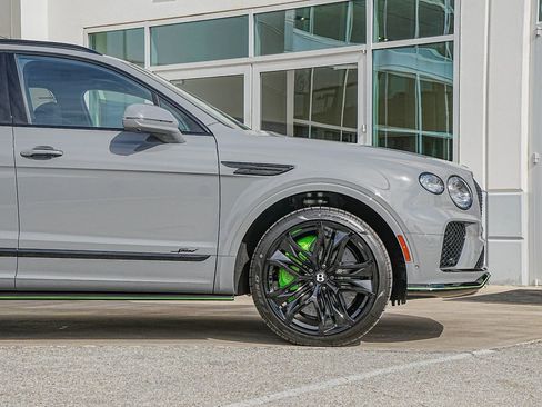 New 2026 Bentley Bentayga Speed image 8