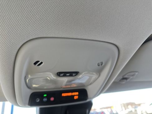 Used 2024 Chevrolet TrailBlazer LS image 34