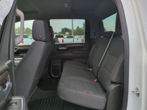 Used 2025 Chevrolet Silverado 2500 LT w/ Convenience Package AWD/4WD image 14