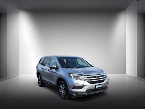 Used 2016 Honda Pilot EX image 4