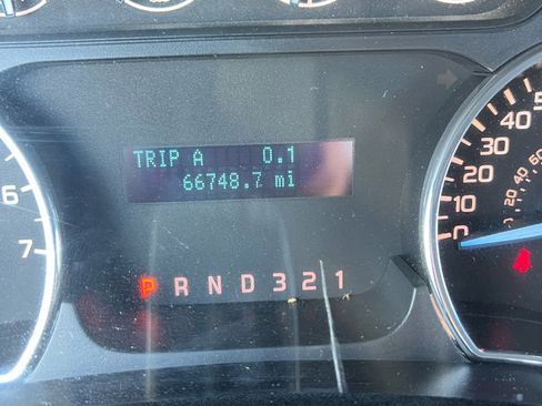 Used 2012 Ford F150 XLT image 15