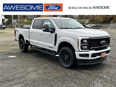 New 2025 Ford F250 Lariat w/ Black Appearance Package