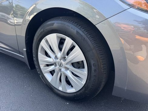 Used 2024 Nissan Sentra S FWD image 18