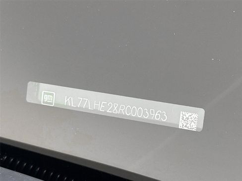 Used 2024 Chevrolet Trax LT w/ Sunroof Package image 31