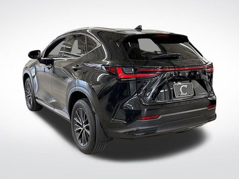 Used 2023 Lexus NX 250 FWD w/ Towing Package (2000 Lbs) image 3