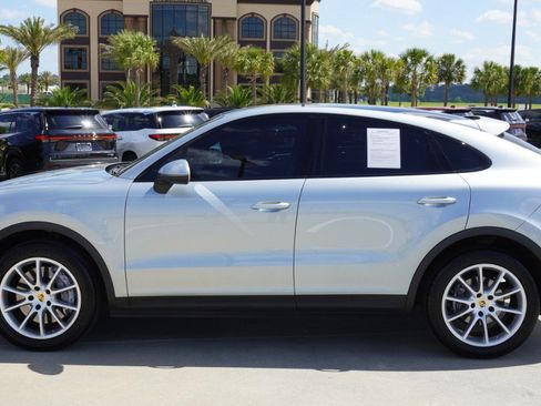 Used 2021 Porsche Cayenne Coupe AWD/4WD image 5
