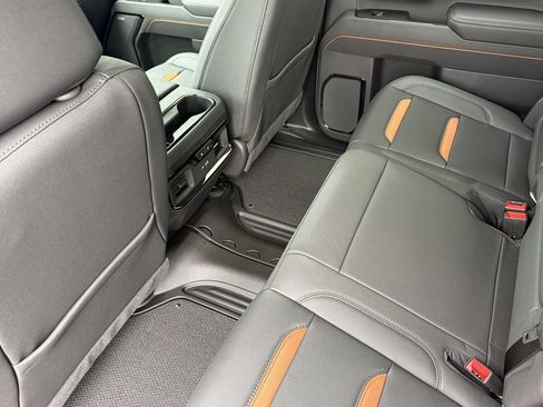 New 2026 GMC Sierra 2500 AT4 w/ AT4 Premium Plus Package AWD/4WD image 12
