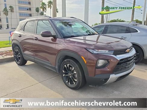 Used 2022 Chevrolet TrailBlazer LT w/ Convenience Package FWD image 1
