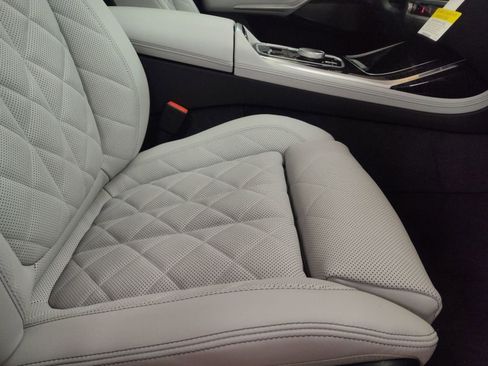 New 2026 BMW X7 xDrive40i w/ M Sport Package image 27