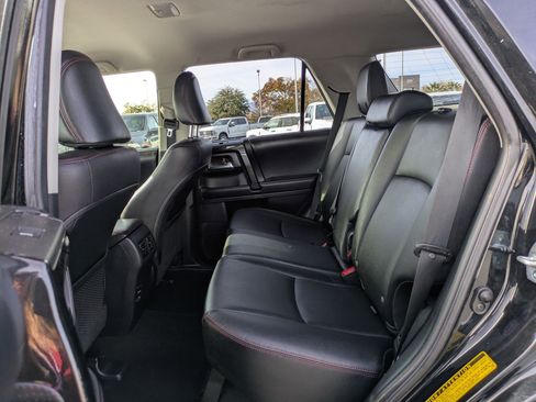 Used 2017 Toyota 4Runner SR5 image 25