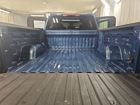 Used 2025 GMC Sierra 1500 Elevation image 15