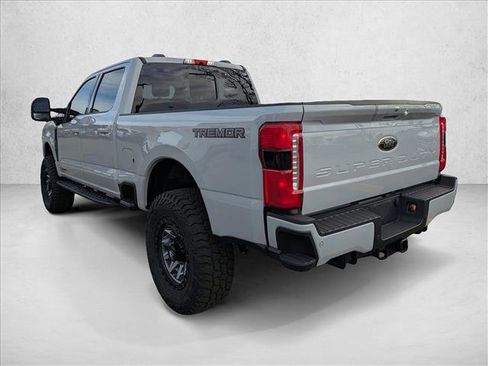 Used 2025 Ford F350 Lariat w/ Lariat Ultimate Package image 7