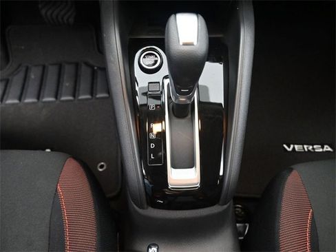 New 2025 Nissan Versa SR w/ Trunk Package image 9