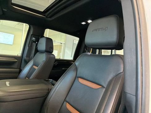 Used 2024 GMC Sierra 2500 AT4 w/ AT4 Premium Plus Package AWD/4WD image 19