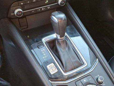 Used 2019 MAZDA CX-5 Touring image 19