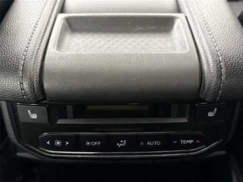 Used 2024 Toyota Grand Highlander AWD Hybrid image 37