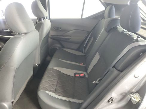 Used 2020 Nissan Kicks SV image 13