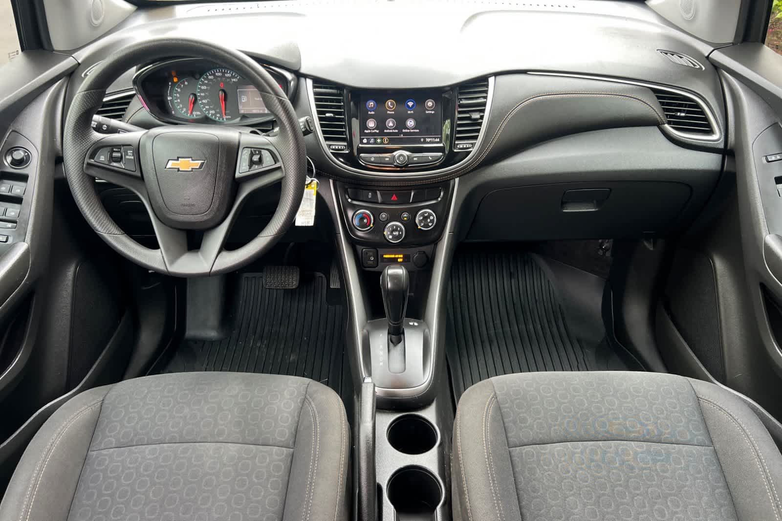 Used 2022 Chevrolet Trax LS w/ Tint and Cruise Package FWD image 3