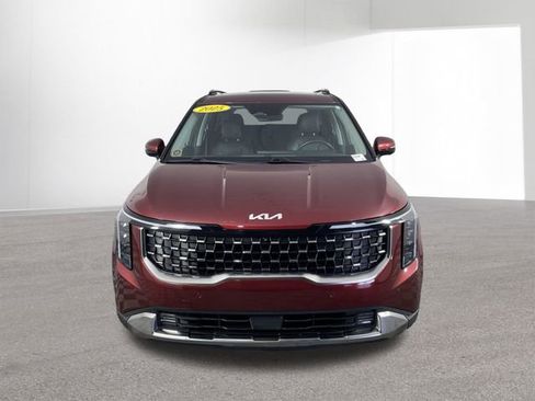 Used 2025 Kia Carnival SX image 16