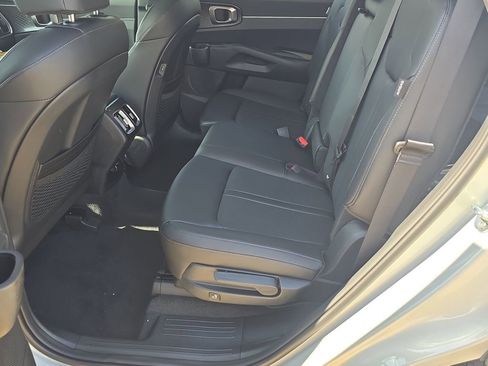 New 2026 Kia Sorento S w/ S Panoramic Sunroof Package FWD image 16