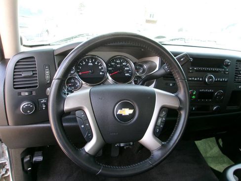 Used 2012 Chevrolet Silverado 1500 LT image 9