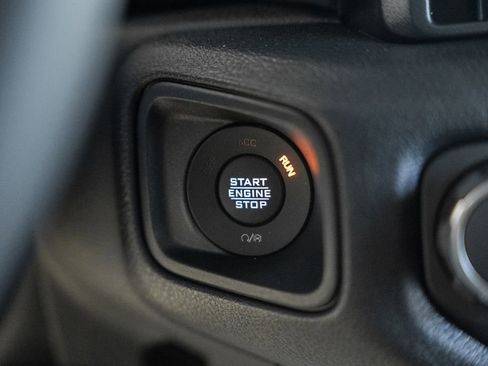 New 2026 Jeep Gladiator Sport AWD/4WD image 28