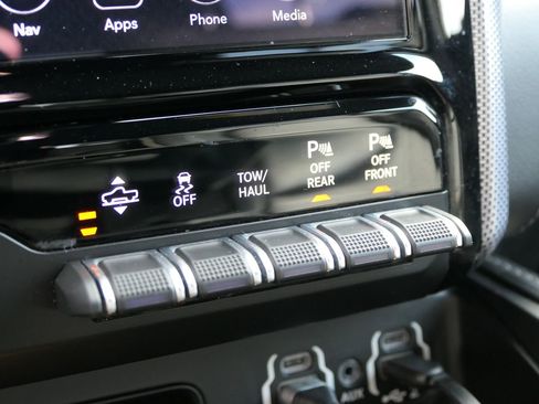 Used 2020 RAM 1500 Limited image 21