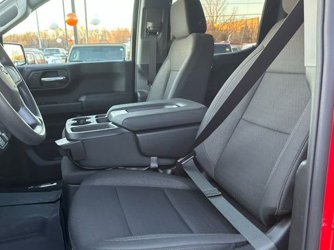 New 2026 Chevrolet Silverado 1500 Custom Trail Boss w/ Turbomax Blackout Package AWD/4WD image 13