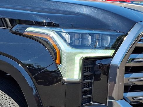 Used 2024 Toyota Tundra Platinum AWD/4WD image 9
