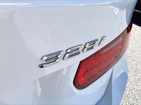 Used 2013 BMW 328i xDrive Sedan AWD/4WD image 10
