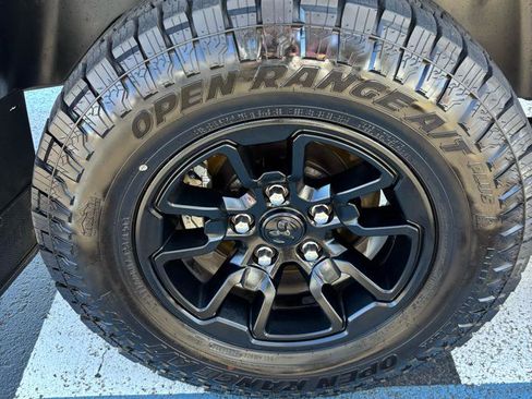 Used 2022 RAM 1500 Warlock w/ Ceramic Grey Warlock Package AWD/4WD image 34