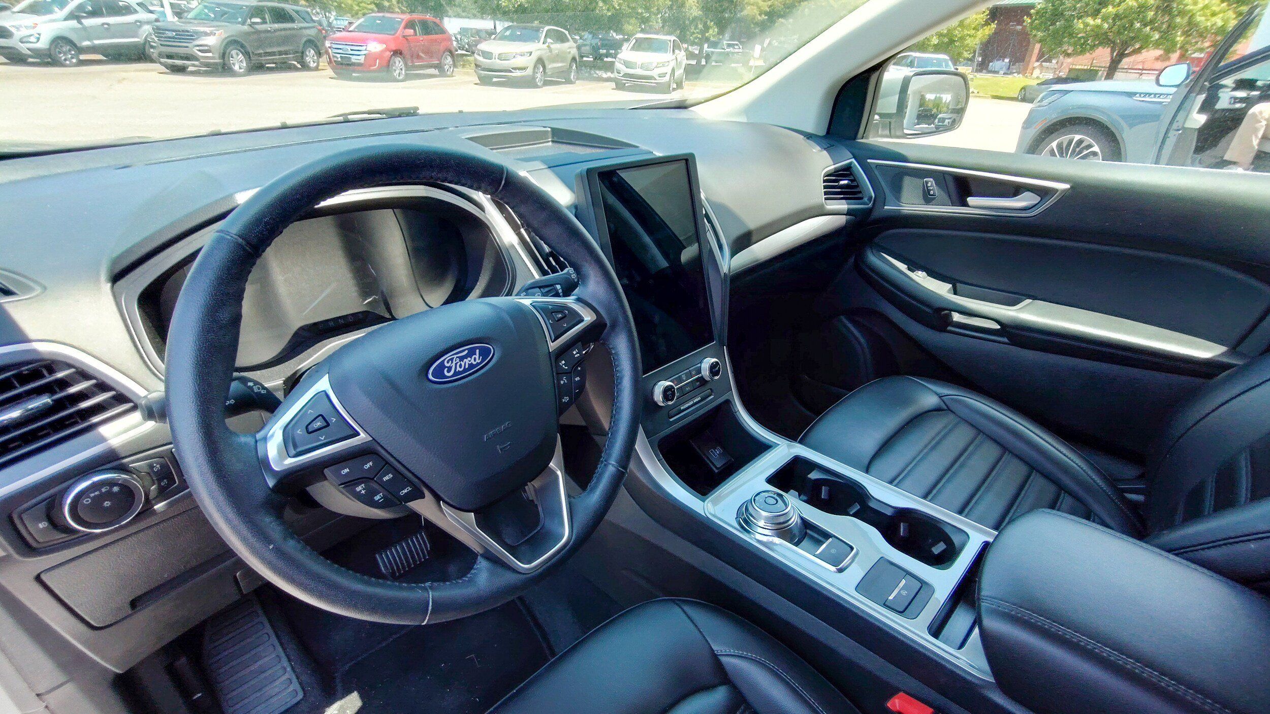 Used 2024 Ford Edge SEL w/ Convenience Package AWD/4WD image 25