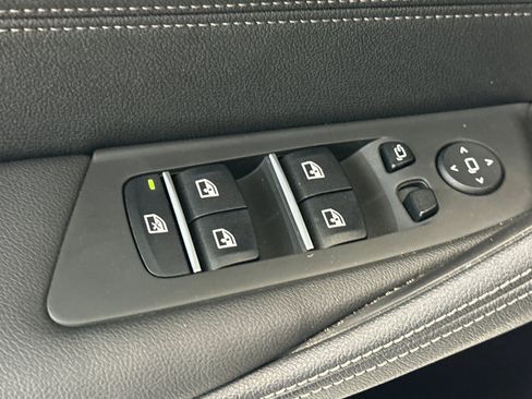 Used 2023 BMW 530i w/ Convenience Package RWD image 13
